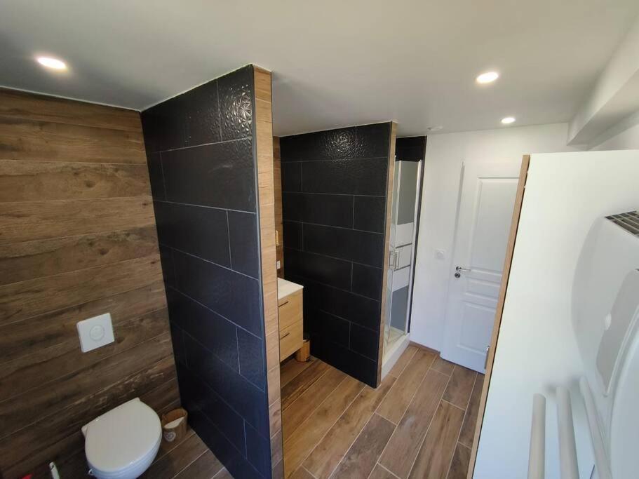 Appartement Cocooning Entierement Renove 레 장글 외부 사진